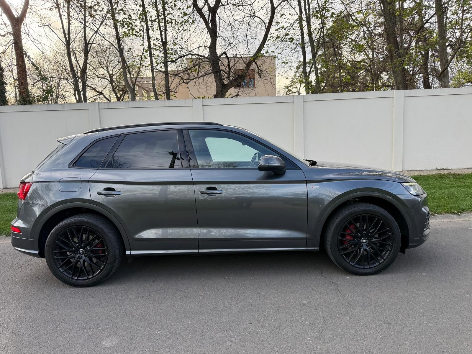 Audi Q5 S line plus Inmatriculat ro 20 mai 2025