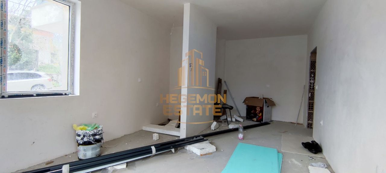 Продава се Двустаен апартамент в Варна, Левски - 60 кв.м за 1800 €/кв.м - Снимка #2