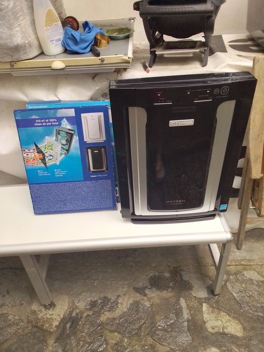Vând purificator aer Electrolux