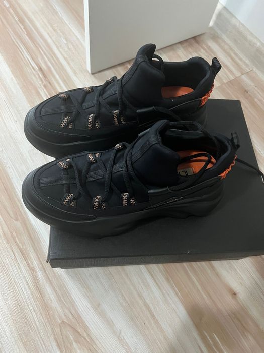 Sneakers il passo