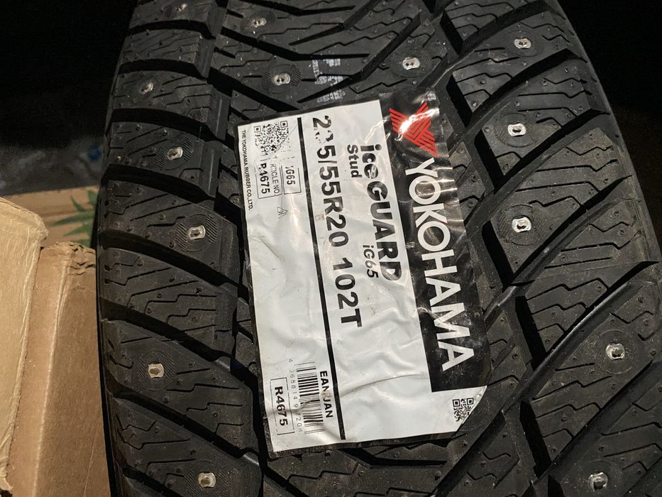 Покрышка 235 55 R20 зимние шины Yokohama IG65 2025 год