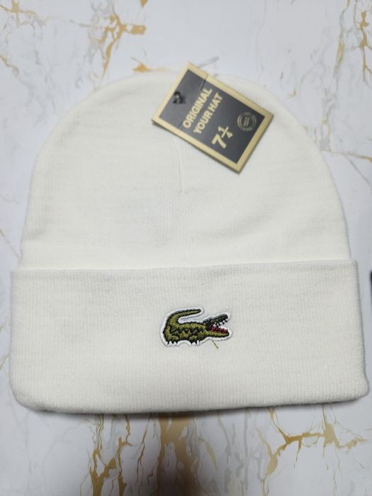 Зимни шапки намалени