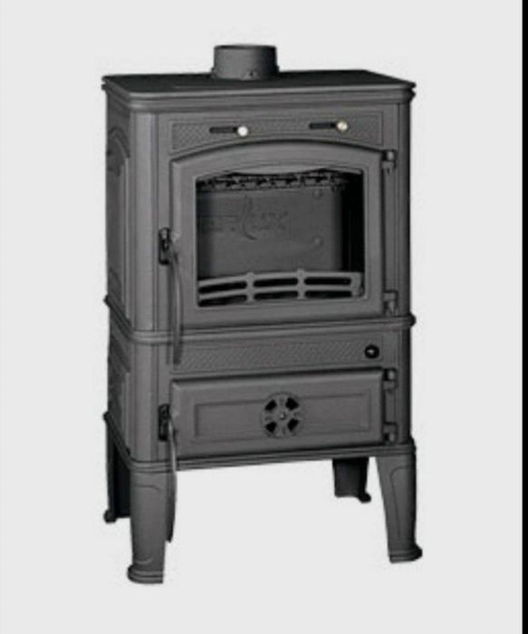 Sobă de fontă Ferlux L Lawa.