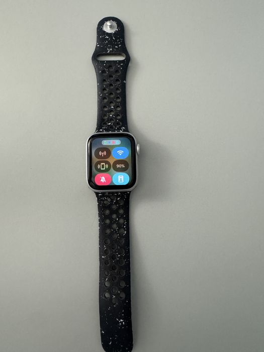 Apple Watch Series 5 Nike GPS+ Cellular