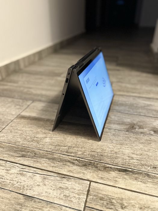 Lenovo ThinkPad X1 Yoga Gen 7 • i7 TOUCHSCREEN 360• -32gb ram