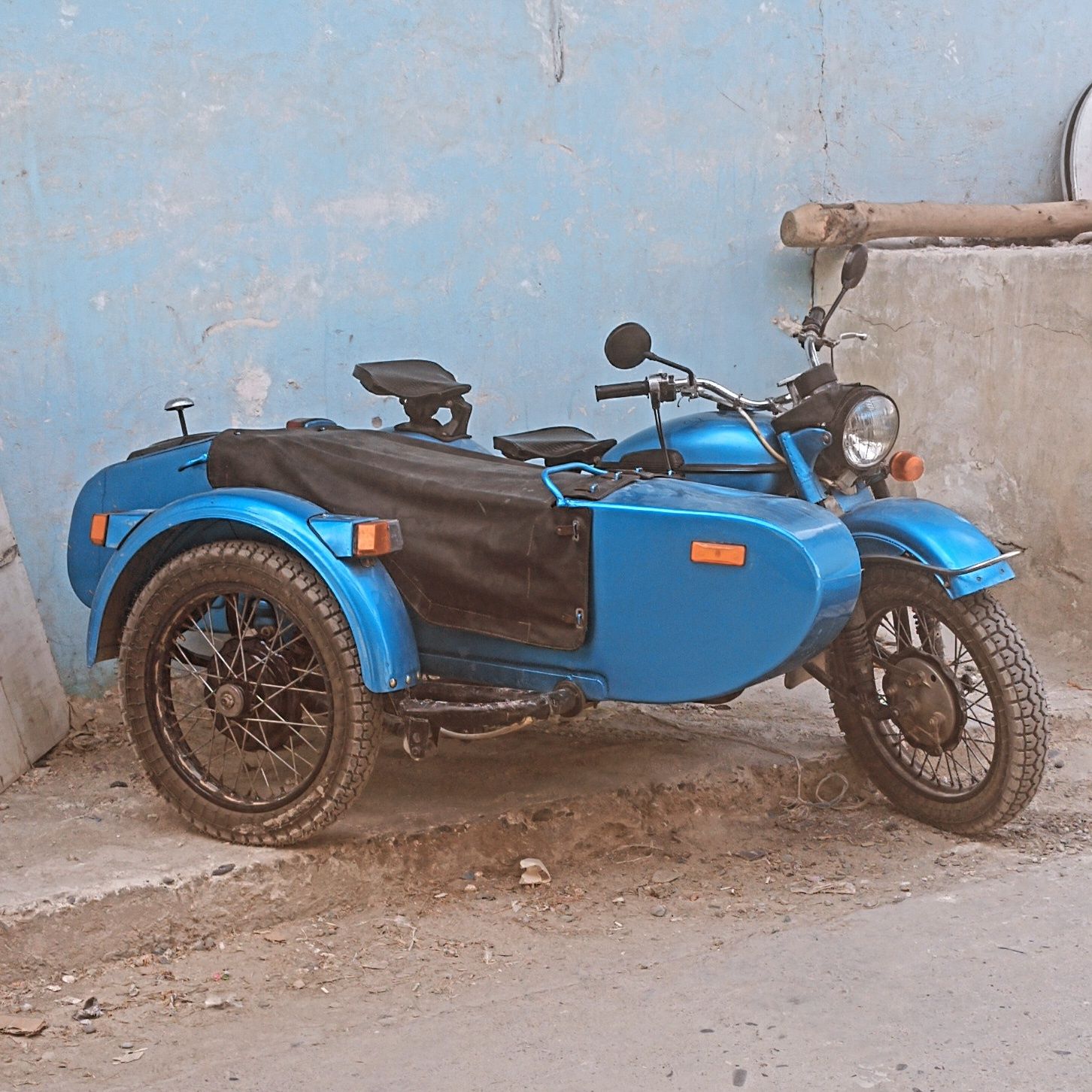 Ural mototsikl sotiladi