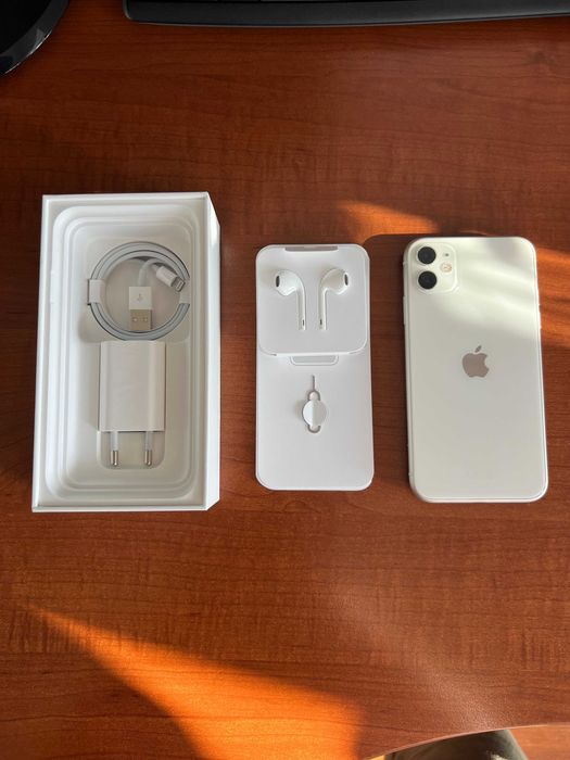 iPhone 11 alb 64 GB