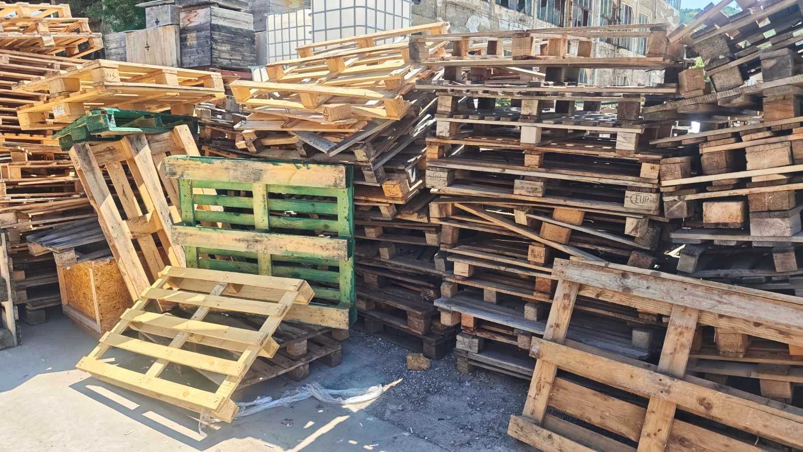 Начупени дървени палета,подходящи за огрев
