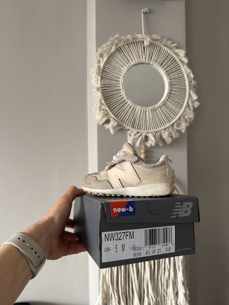 Детски маратонки New Balance 327