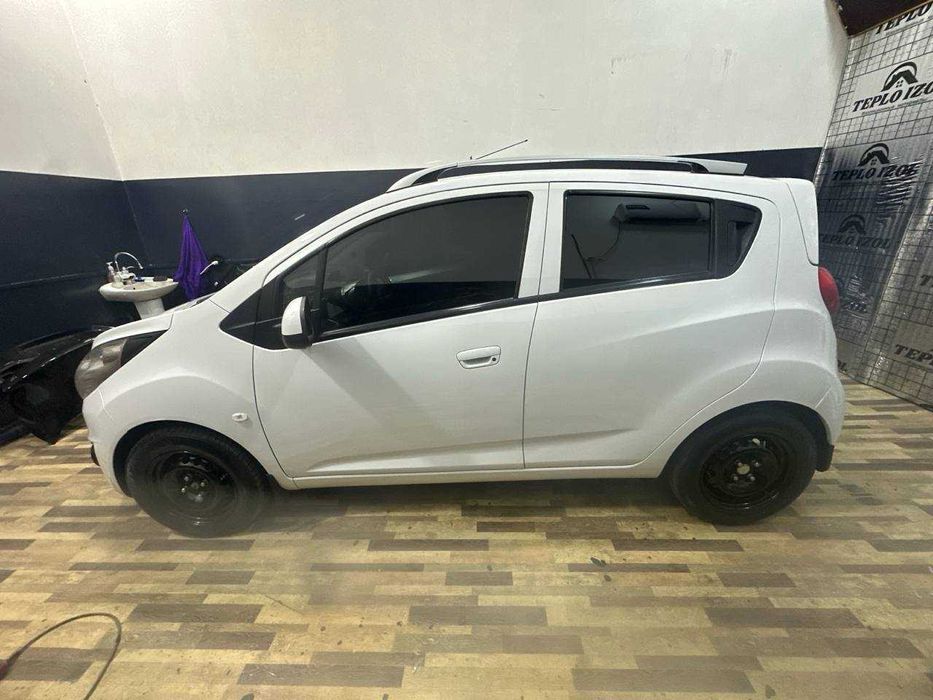 Продается Спарк белый 2021 (oq Spark)