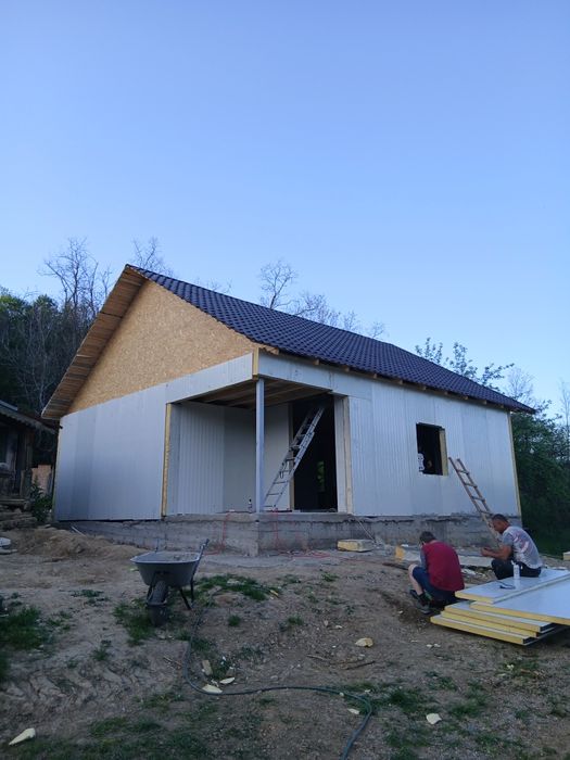 Vând fac case din containere modulare