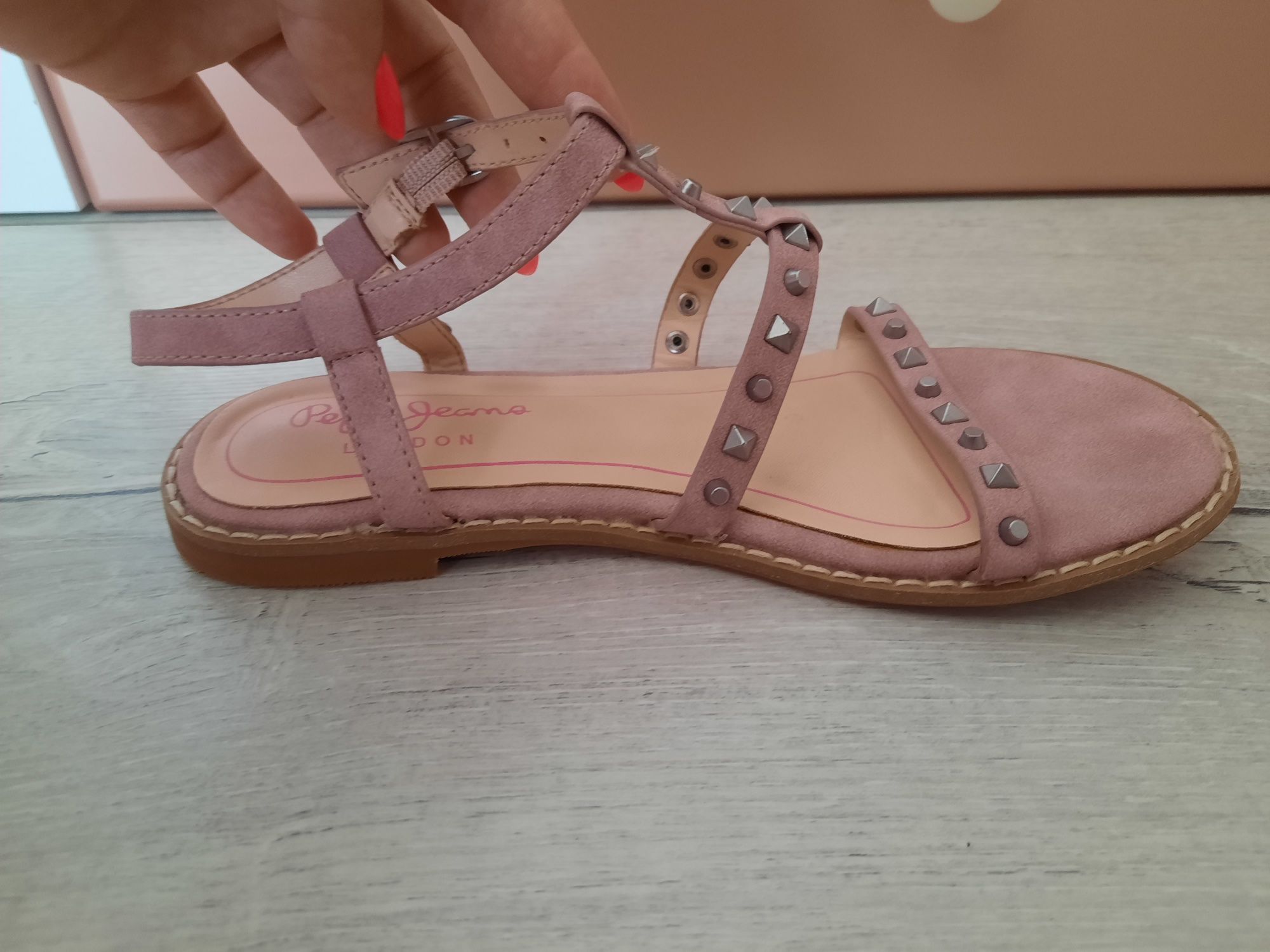 Сандали за момиче Pepe Jeans 33 номер