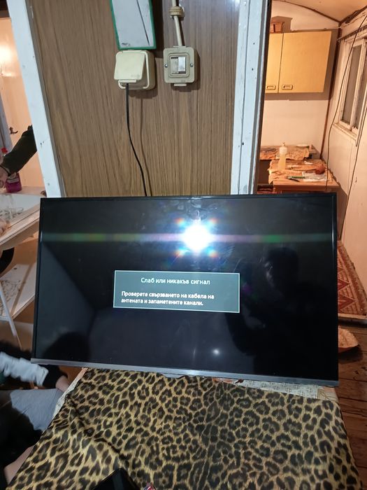 Телевизор 32" (81.28 cm) Samsung UE32EH5000 FULL HD LED, 2xHDMI, USB,