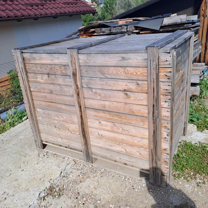 Vând lemne pentru costruit/foc