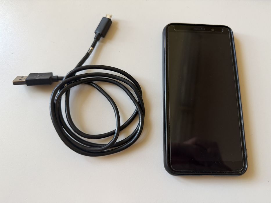 Мобилен телефон Moto E6 Play