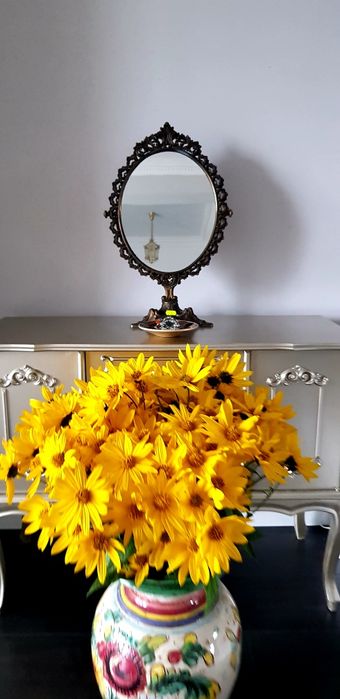 Oglindă veche din bronz