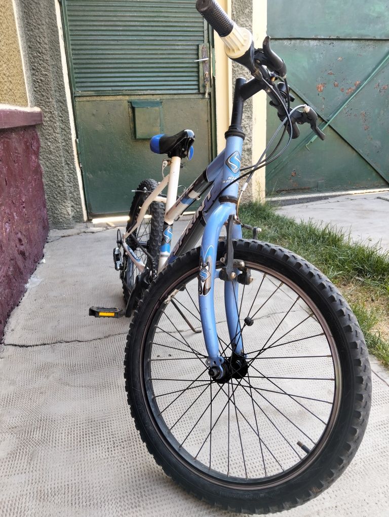 Bicicleta copii roți 20