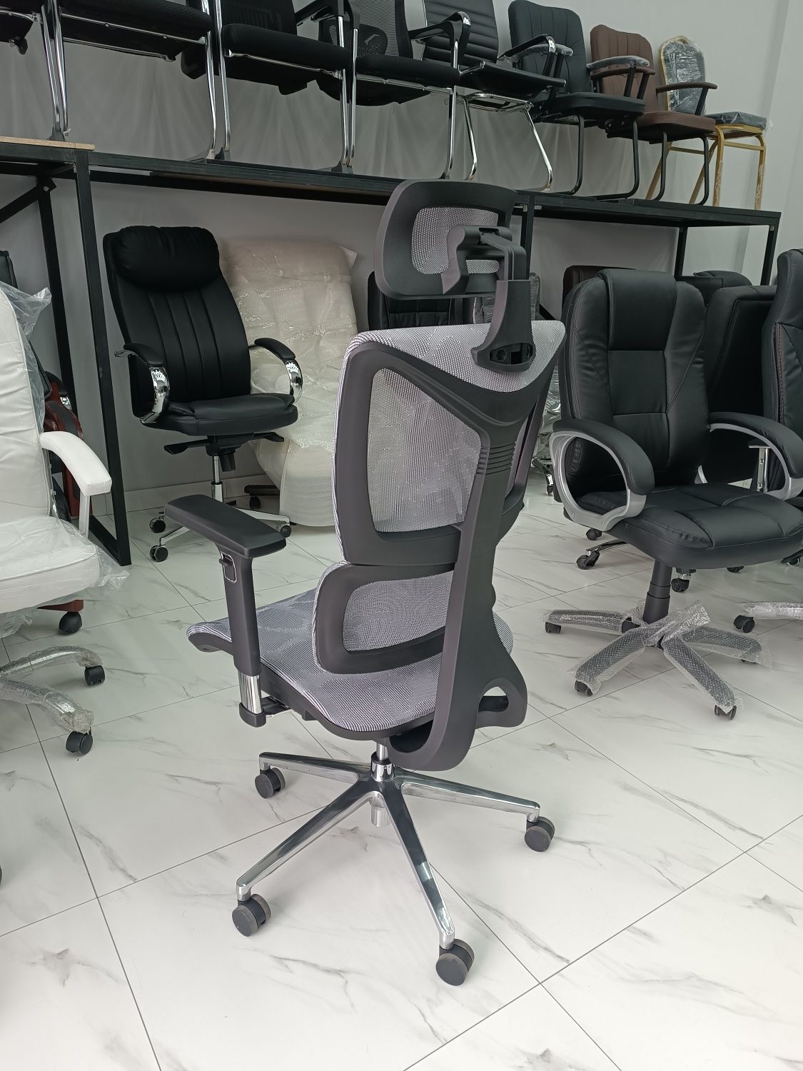 Кресло для офиса , yangi uslubdagi Kreslolar

кресла для руководите