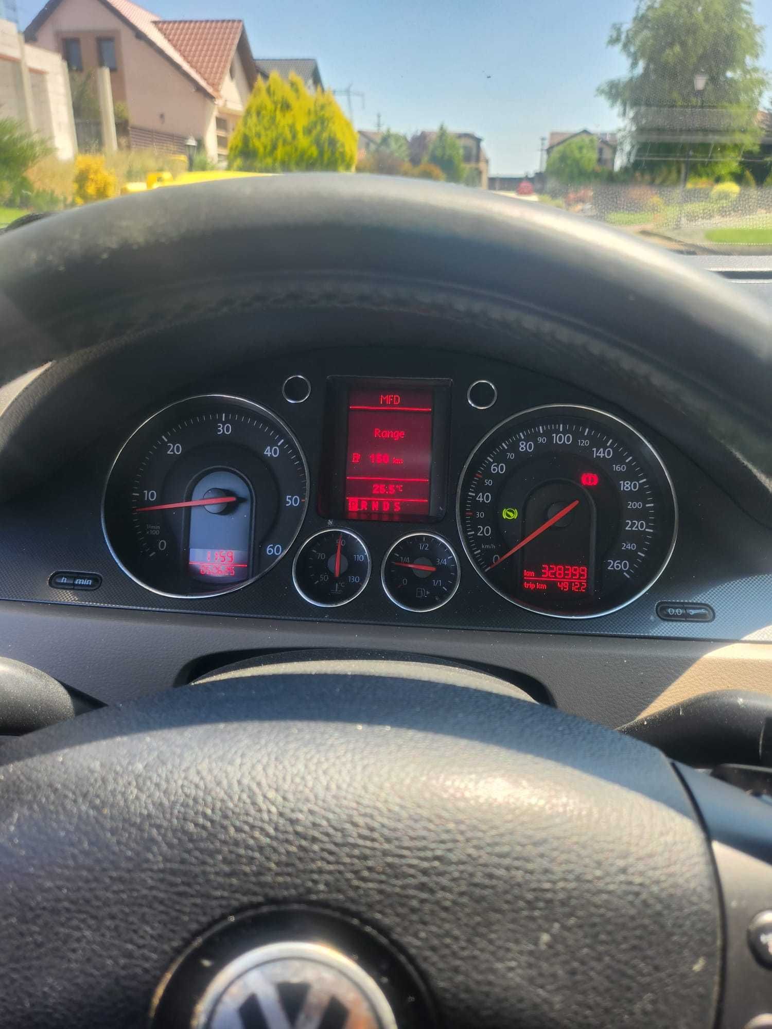 Vând Volkswagen Passat motor 2000