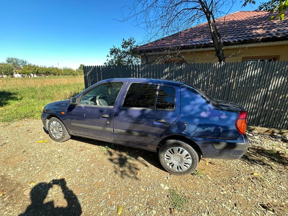 Renault clio 2003 1.4 benzina