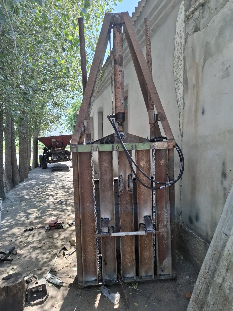 Piris aparat sotiladi