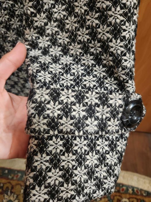 Pardesiu model  deosebit marimea M