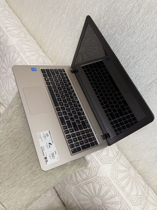 Ноутбук ASUS X540L Series
