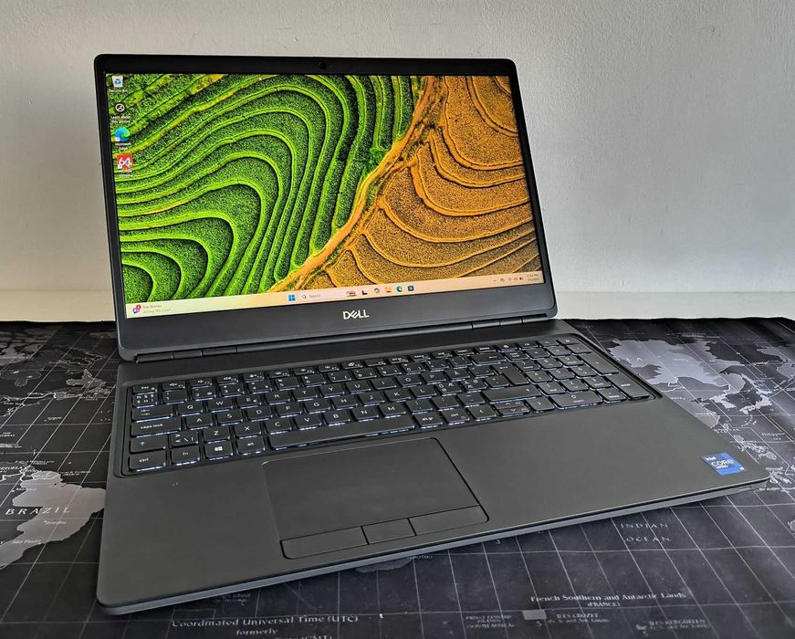 Dell Precision 7560 15,6"FHD i9-11950H nVidia RTX A2000 128GB RAM
