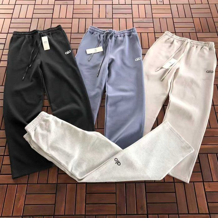 Pantaloni de trening ALO Yoga Premium