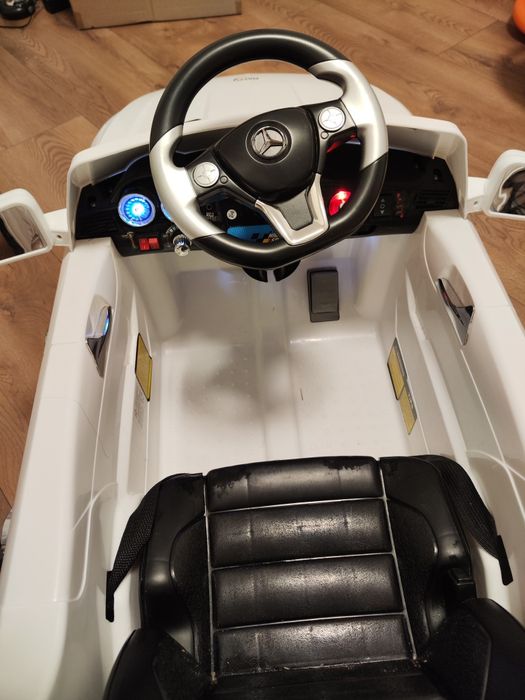 Акумулаторна кола Мерцедес Мл с дистанционно!