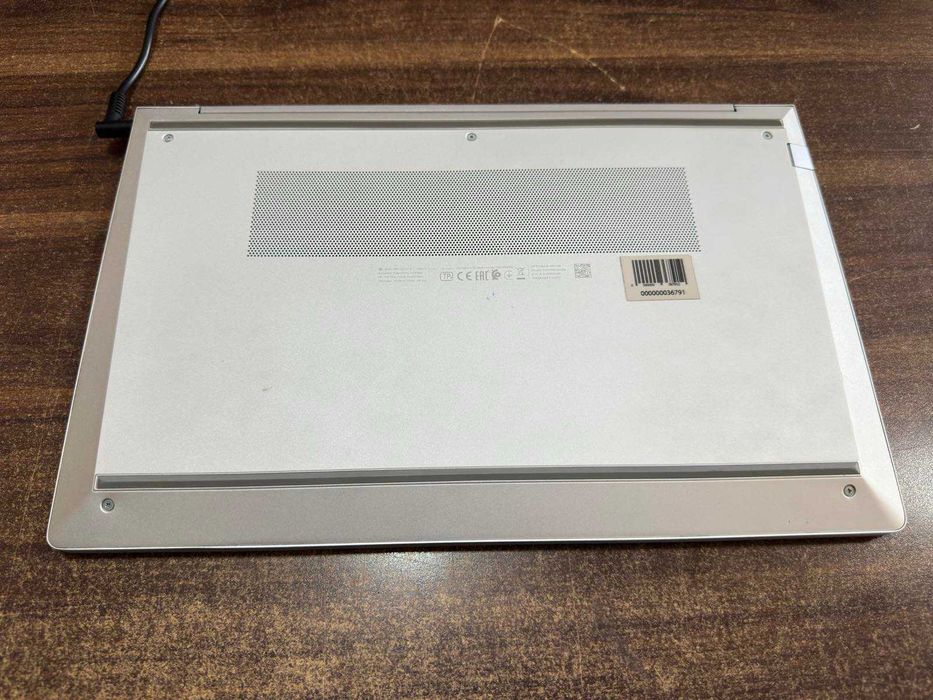 HP Probook 450 G8 i7-1165G7 16GB RAM 512GB SSD Nvidia MX450