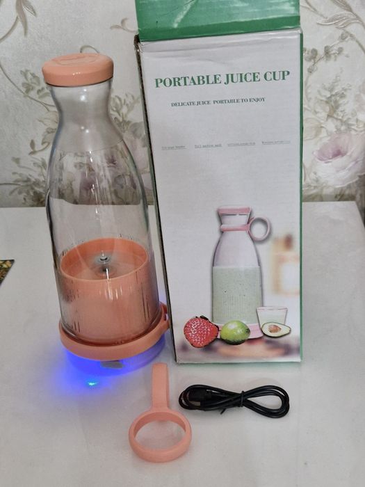Miniblender cu incarcare USB