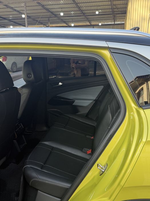 Wolsvagen id 4 pure plus продает