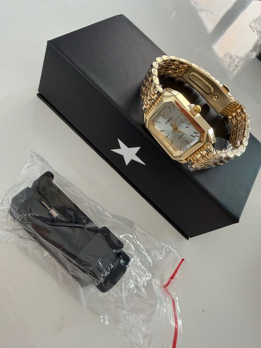 Дамски часовник НОВ + уред за скъсяване