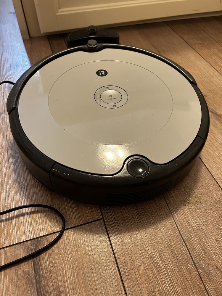 Прахосмукачка робот irobot roomba 698