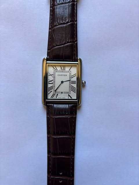Cartier Tank Luxury Watch часовник