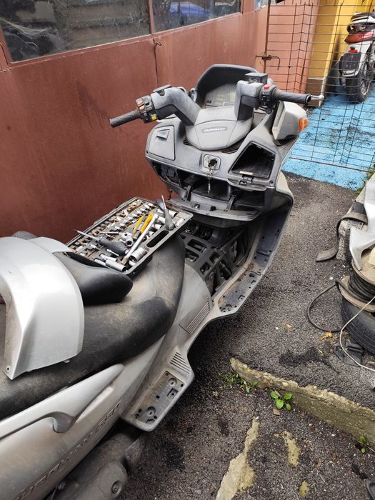 Сузуки Бъргман 650 Suzuki burgman 650