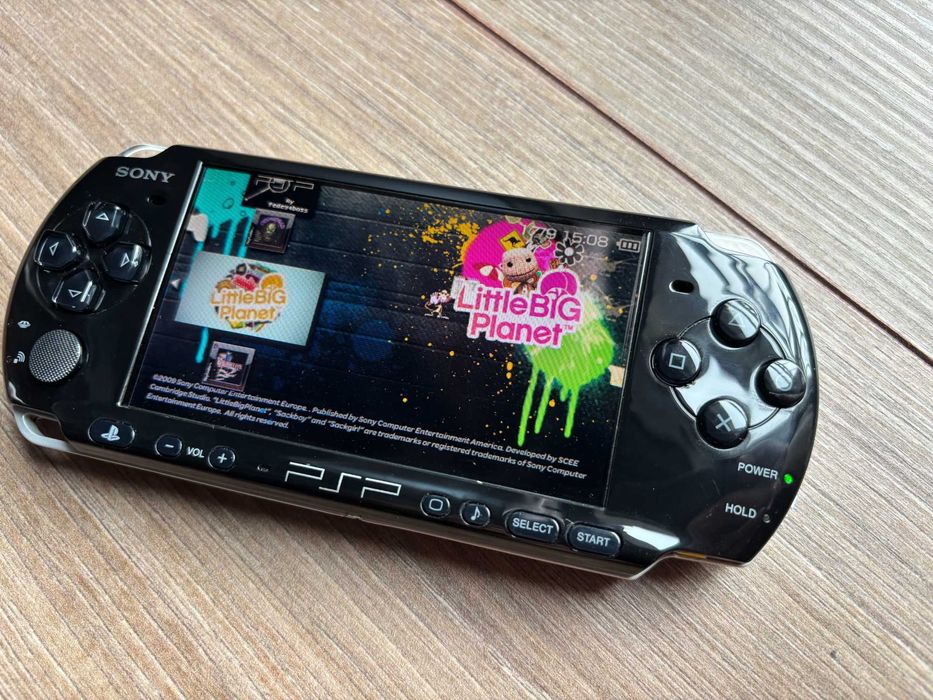 consola Sony PSP (Playstation Portabil) in stare foarte buna