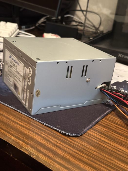 Продам блок питания на 400w