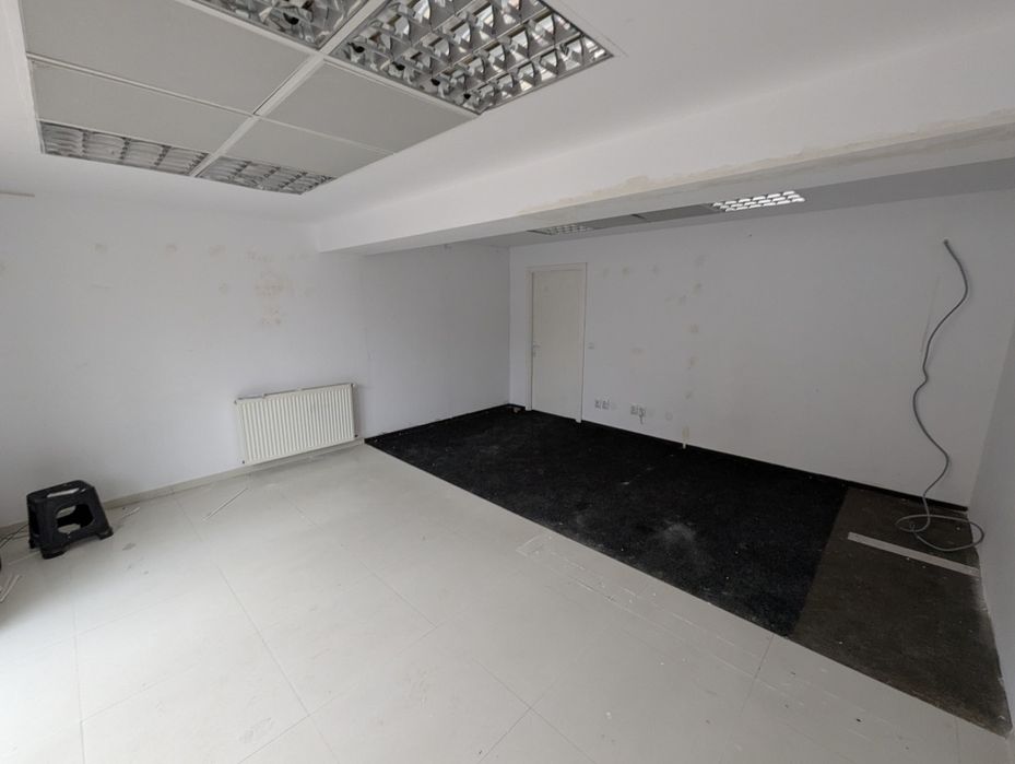 Spatiu de închiriat 43 mp Fieni
