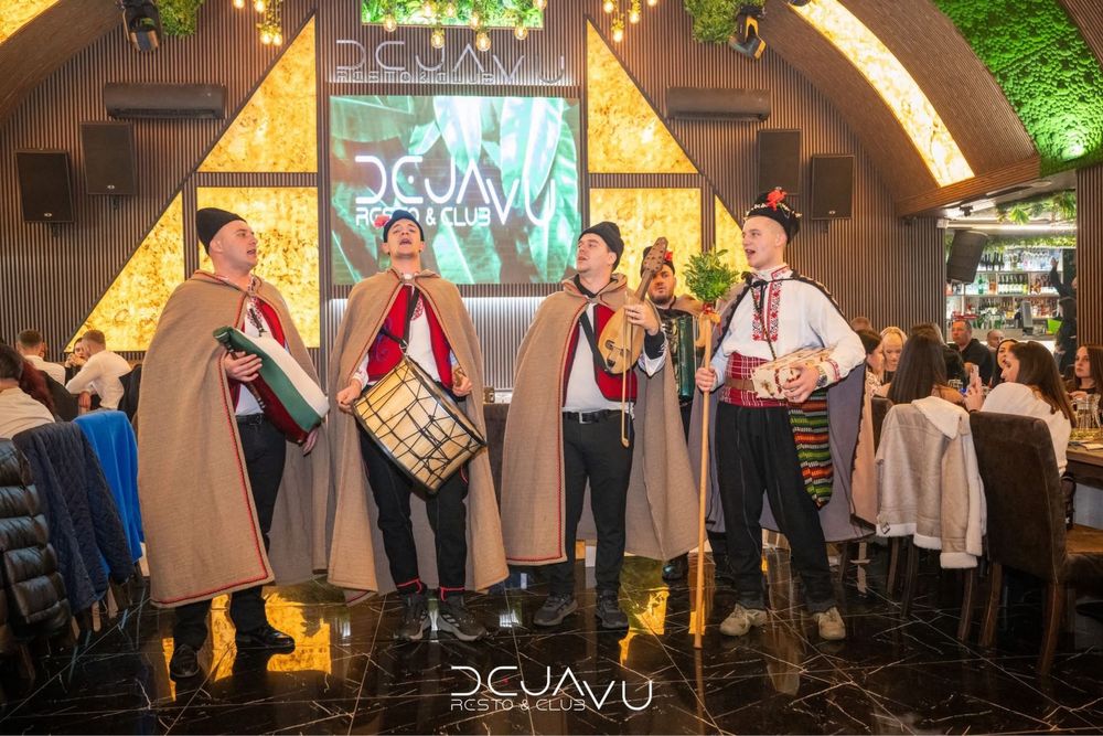 Оркестър за извеждане на Булка ,кум,младоженец ,частни партита