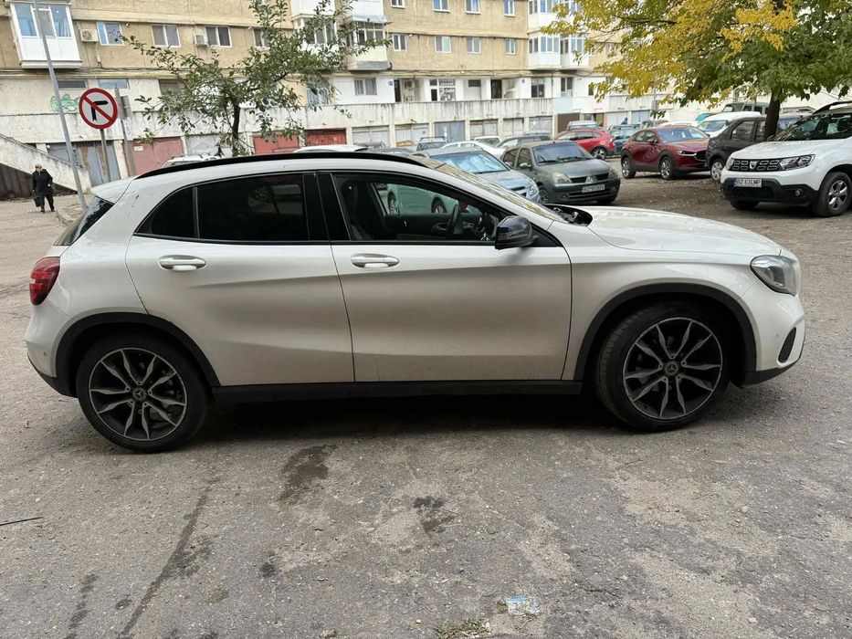 Mercedes-Benz GLA