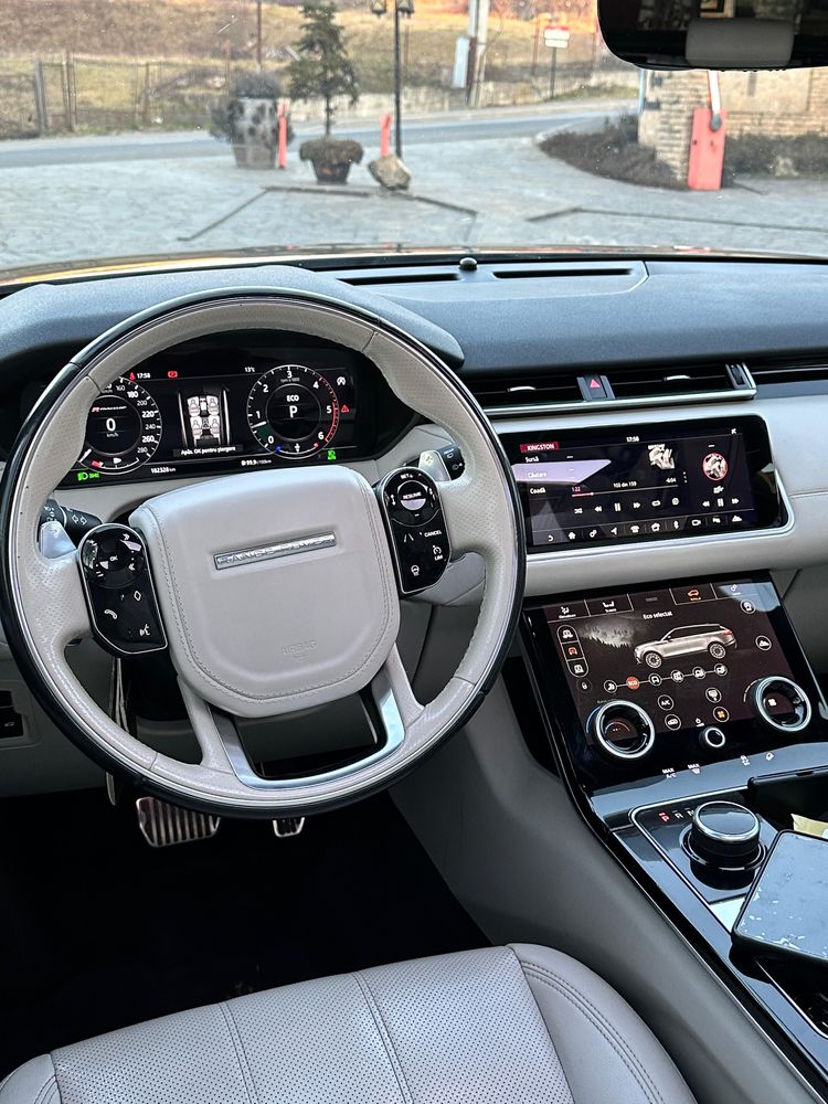 Range Rover Velar R-Dynamic