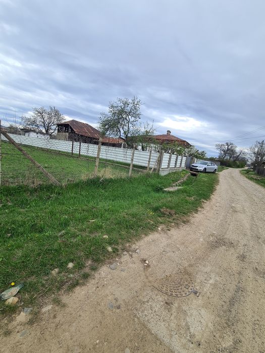 Proprietar vand casa si teren, cartier Dumbrava, Panciu, Vrancea