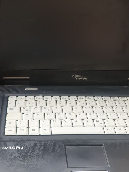 Лот от лаптопи за ремонт или части.