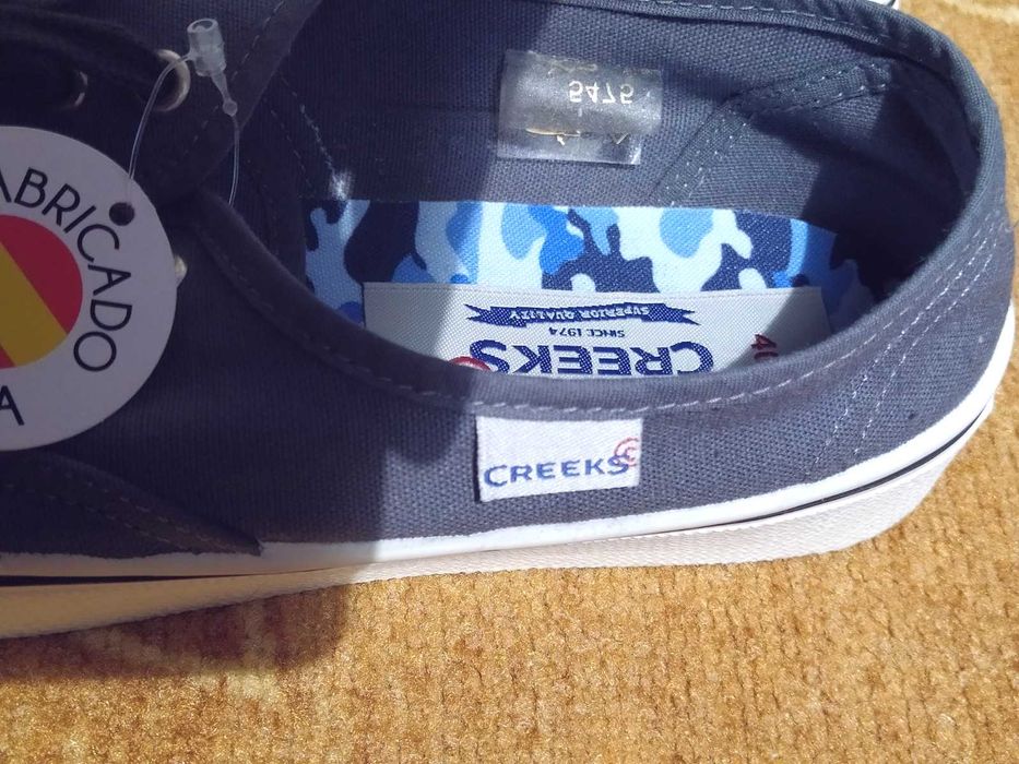 Нови дамски спортни обувки CREEKS, произведени в Испания