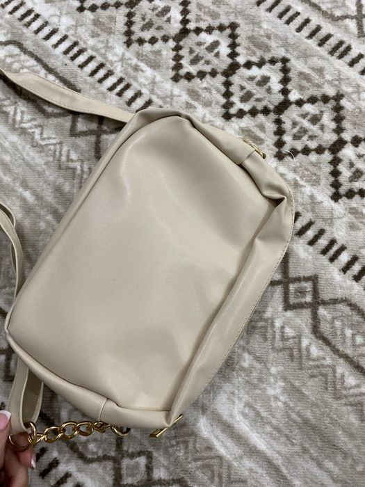 Дамска бежова чанта