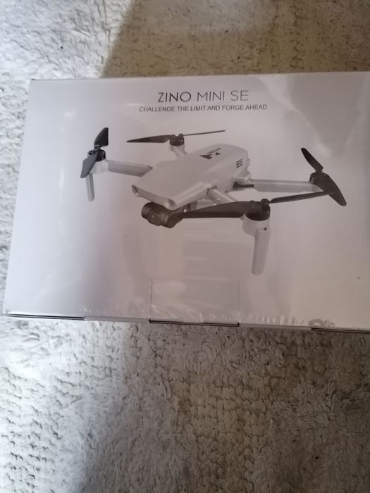 Se vinde drona HUBSAN Zino mini SE 249g