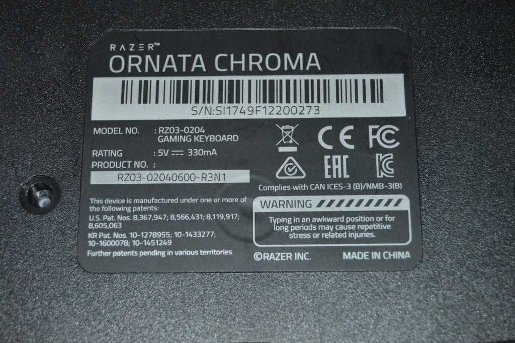 Tastatura mecanica RAZER Ornata Chroma iluminata - pentru piese