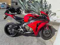 Motoideea vinde  HONDA  CBR 1000 RR  2010  Rate Garantie